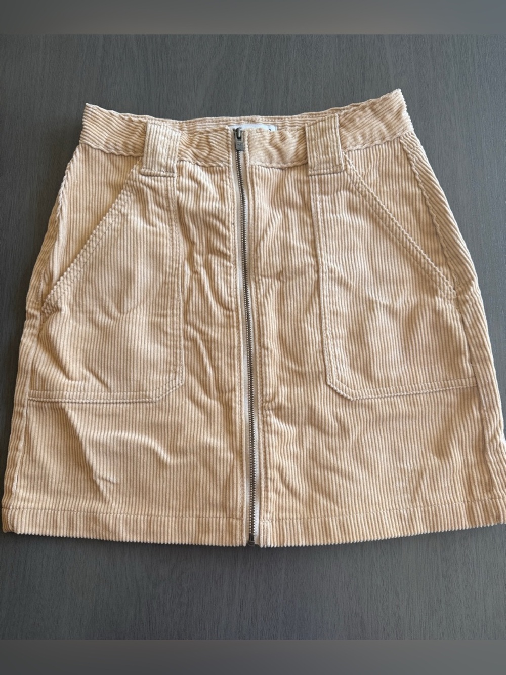 ❤️ NWT Hollister Size 0 Front-Zip Corduroy Mini Skirt Tan Casual (B4)